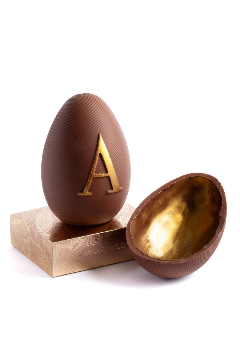 Spring egg 440g - milk chocolate with hazelnuts grains and fennel